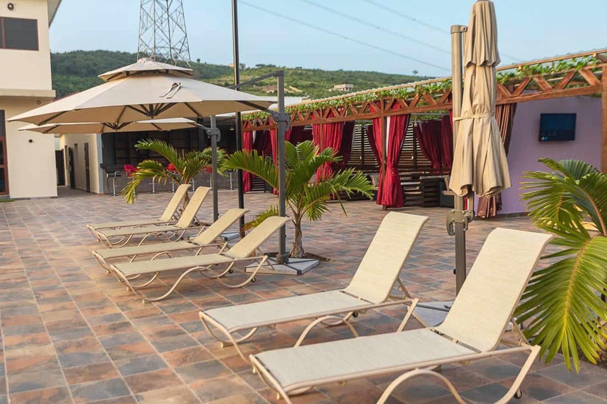 The Platinum Bay Hotel Birekuso 外观 照片